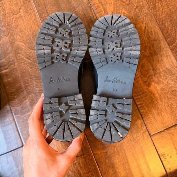 Sam Edelman Taelor Loafers with Gold Chain Accent - Picture 7 of 12